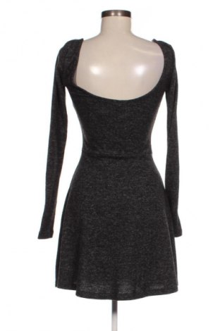 Kleid Clockhouse, Größe XS, Farbe Mehrfarbig, Preis 5,99 €