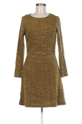 Рокля H&M, Размер M, Цвят Многоцветен, Цена 11,99 лв.