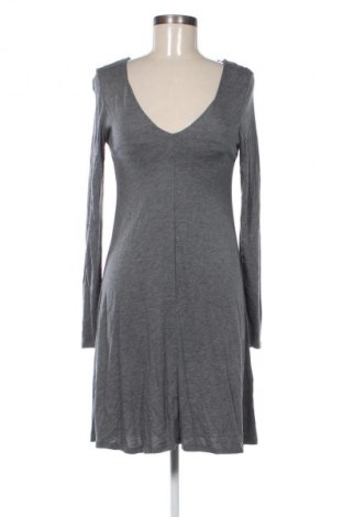 Rochie H&M, Mărime S, Culoare Gri, Preț 20,99 Lei