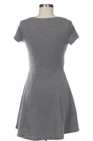Kleid H&M Divided, Größe M, Farbe Grau, Preis € 4,99