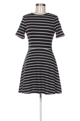 Kleid H&M Divided, Größe S, Farbe Mehrfarbig, Preis 8,99 €