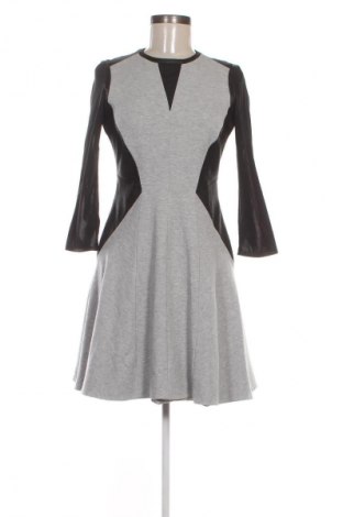 Kleid Karen Millen, Größe S, Farbe Schwarz, Preis 133,77 €