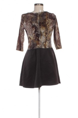 Kleid Lokita, Größe M, Farbe Mehrfarbig, Preis 11,99 €