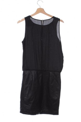 Sukienka ONLY, Rozmiar M, Kolor Czarny, Cena 48,99 zł
