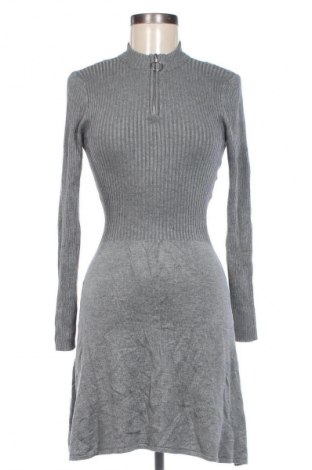 Kleid ONLY, Größe S, Farbe Grau, Preis 8,99 €