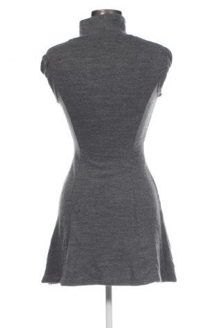 Kleid Rinascimento, Größe S, Farbe Grau, Preis € 20,99
