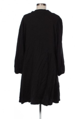 Kleid Selected Femme, Größe M, Farbe Schwarz, Preis 13,99 €