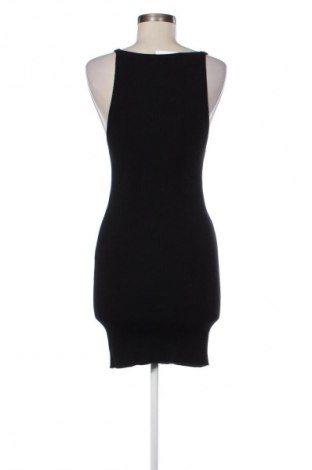 Šaty  Stradivarius, Velikost XL, Barva Černá, Cena  159,00 Kč