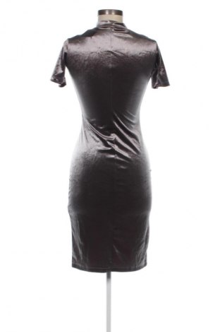 Kleid Zara Trafaluc, Größe S, Farbe Grau, Preis 33,99 €