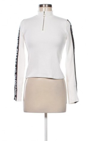 Дамска блуза Bershka, Размер M, Цвят Многоцветен, Цена 9,78 €