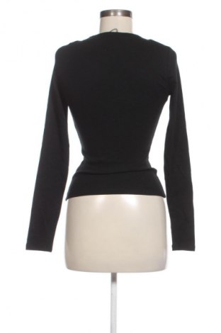 Bluzka damska Bershka, Rozmiar M, Kolor Czarny, Cena 83,99 zł