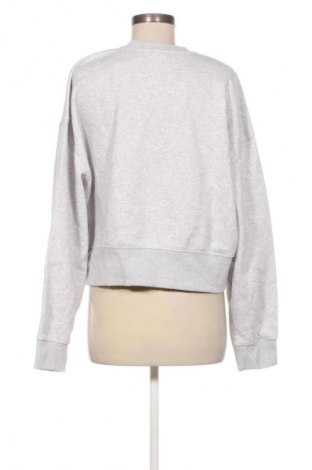 Дамска блуза Bershka, Размер L, Цвят Сив, Цена 32,21 €