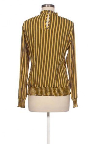 Bluză de femei Eksept, Mărime S, Culoare Multicolor, Preț 27,99 Lei