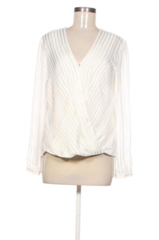 Dámská halenka H&M, Velikost M, Barva Krémová, Cena  457,00 Kč