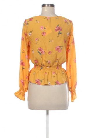 Дамска блуза H&M Divided, Размер S, Цвят Многоцветен, Цена 3,57 €