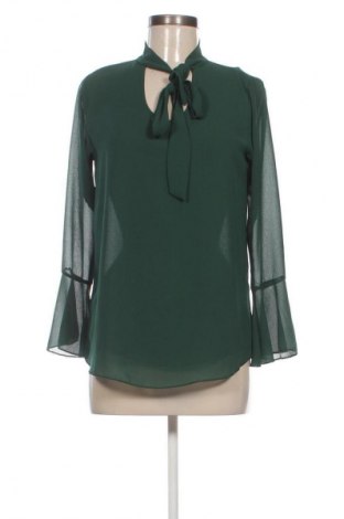 Bluzka damska Lola & Liza, Rozmiar S, Kolor Zielony, Cena 17,99 zł