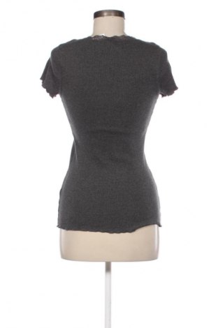 Дамска блуза Magasin, Размер S, Цвят Сив, Цена 21,00 €