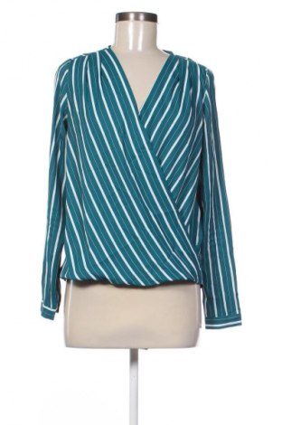 Дамска блуза Mohito, Размер S, Цвят Многоцветен, Цена 5,11 €