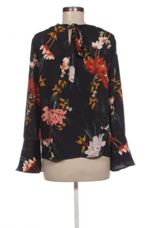 Дамска блуза ONLY, Размер M, Цвят Многоцветен, Цена 3,06 €