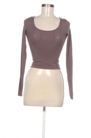 Дамска блуза Pull&Bear, Размер XS, Цвят Кафяв, Цена 13,29 €