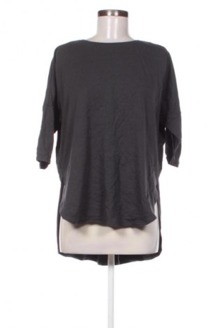 Дамска блуза Reserved, Размер M, Цвят Сив, Цена 10,00 €