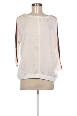 Dámská halenka S.Oliver, Velikost M, Barva Bílá, Cena  179,00 Kč