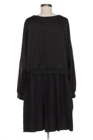 Дамска блуза SHEIN, Размер 4XL, Цвят Черен, Цена 10,00 €