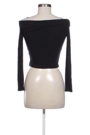 Дамска блуза Stradivarius, Размер S, Цвят Черен, Цена 9,20 €