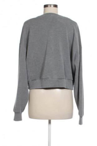 Дамска блуза Stradivarius, Размер L, Цвят Сив, Цена 9,78 €