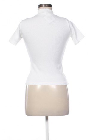 Дамска блуза Unbranded, Размер M, Цвят Бял, Цена 10,00 €