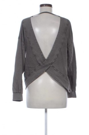 Дамска блуза Unbranded, Размер L, Цвят Сив, Цена 9,71 €