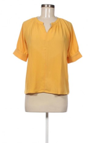 Дамска блуза Unbranded, Размер L, Цвят Жълт, Цена 5,11 €