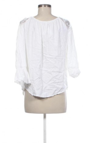 Дамска блуза Unbranded, Размер M, Цвят Бял, Цена 5,62 €