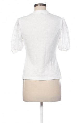 Дамска блуза Unbranded, Размер M, Цвят Бял, Цена 9,70 €