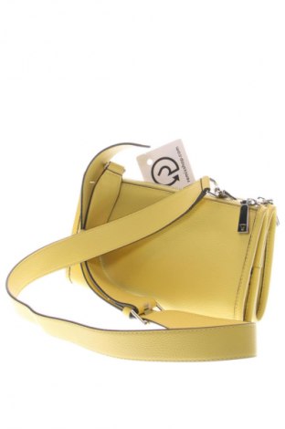 Dámská kabelka  Guess, Barva Žlutá, Cena  2 664,00 Kč