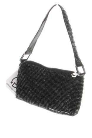 Дамска чанта Pull&Bear, Цвят Черен, Цена 3,57 €