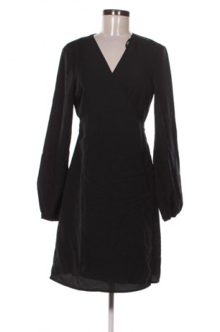 Γυναικεία ζακέτα Pieces, Μέγεθος M, Χρώμα Μαύρο, Τιμή 37,99 €