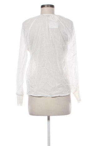 Дамска риза Mohito, Размер S, Цвят Бял, Цена 20,00 €