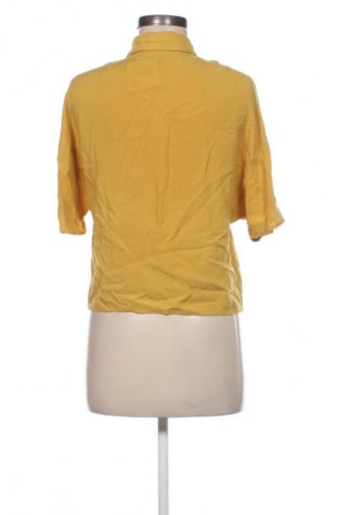 Дамска риза Pull&Bear, Размер S, Цвят Жълт, Цена 12,77 €