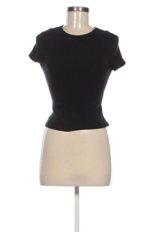 Damski T-shirt Bershka, Rozmiar M, Kolor Czarny, Cena 75,99 zł