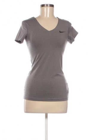 Дамска тениска Nike, Размер S, Цвят Сив, Цена 11,24 €