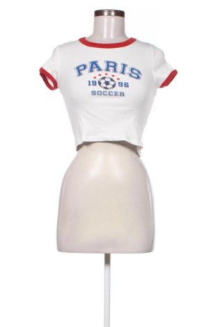 Γυναικείο t-shirt Stradivarius, Μέγεθος M, Χρώμα Λευκό, Τιμή 9,00 €