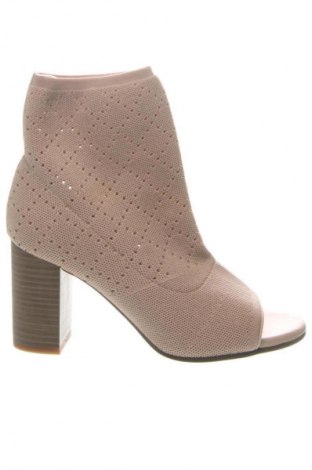 Дамски боти Alesya, Размер 39, Цвят Бежов, Цена 111,46 €