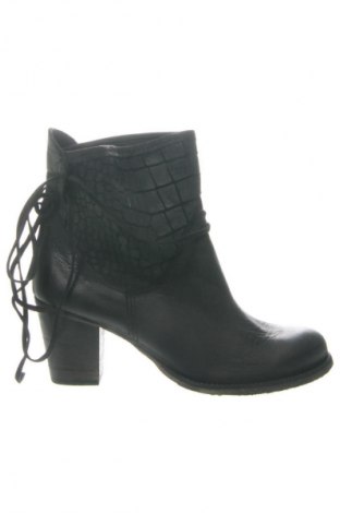 Дамски боти Alesya, Размер 40, Цвят Черен, Цена 135,49 €