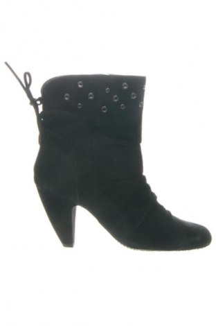 Dámské boty  Alesya, Velikost 38, Barva Černá, Cena  3 840,00 Kč