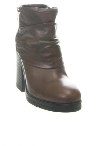 Dámské boty  Alesya, Velikost 37, Barva Hnědá, Cena  3 840,00 Kč