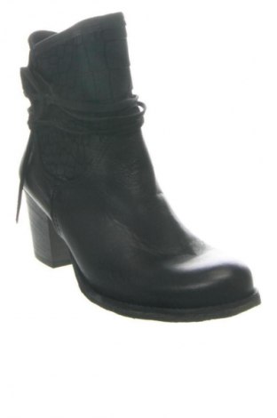 Dámské boty  Alesya, Velikost 36, Barva Černá, Cena  3 840,00 Kč