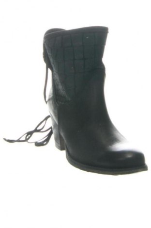 Dámské boty  Alesya, Velikost 37, Barva Černá, Cena  3 840,00 Kč