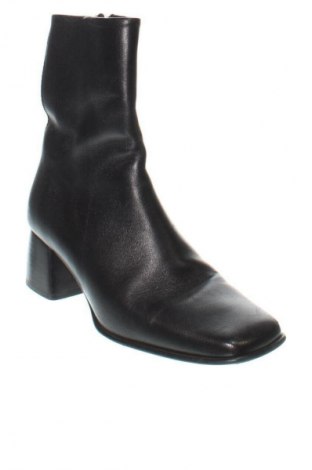 Botine de damă Filippa K, Mărime 37, Culoare Negru, Preț 1.009,99 Lei