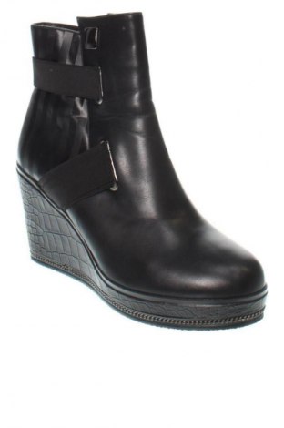 Damen Stiefeletten Megias, Größe 39, Farbe Schwarz, Preis 30,00 €